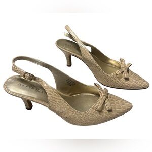 Karen Scott Glena Patent Leather Slingback Pimps size 7.5 Tan